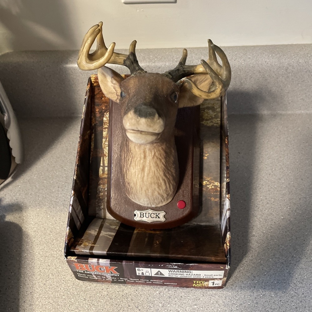 2009 Gemmy Buck The Animated Trophy Wall Mounted Singing Talking Deer Rare!